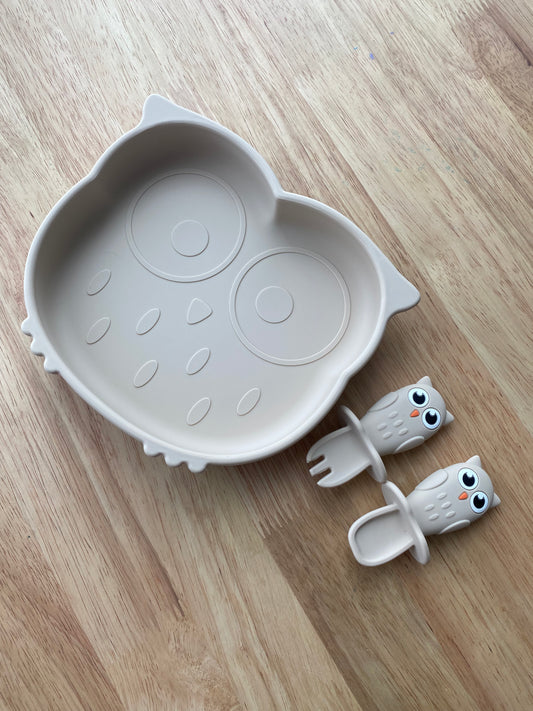 Owl plate with matching spoon & fork 🦉 🥰 - Cream