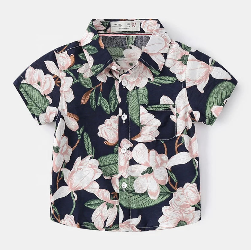 Beach floral shirt black base 🍃