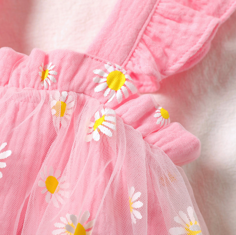 Daisy flutter sleeve pink mesh romper 🌸