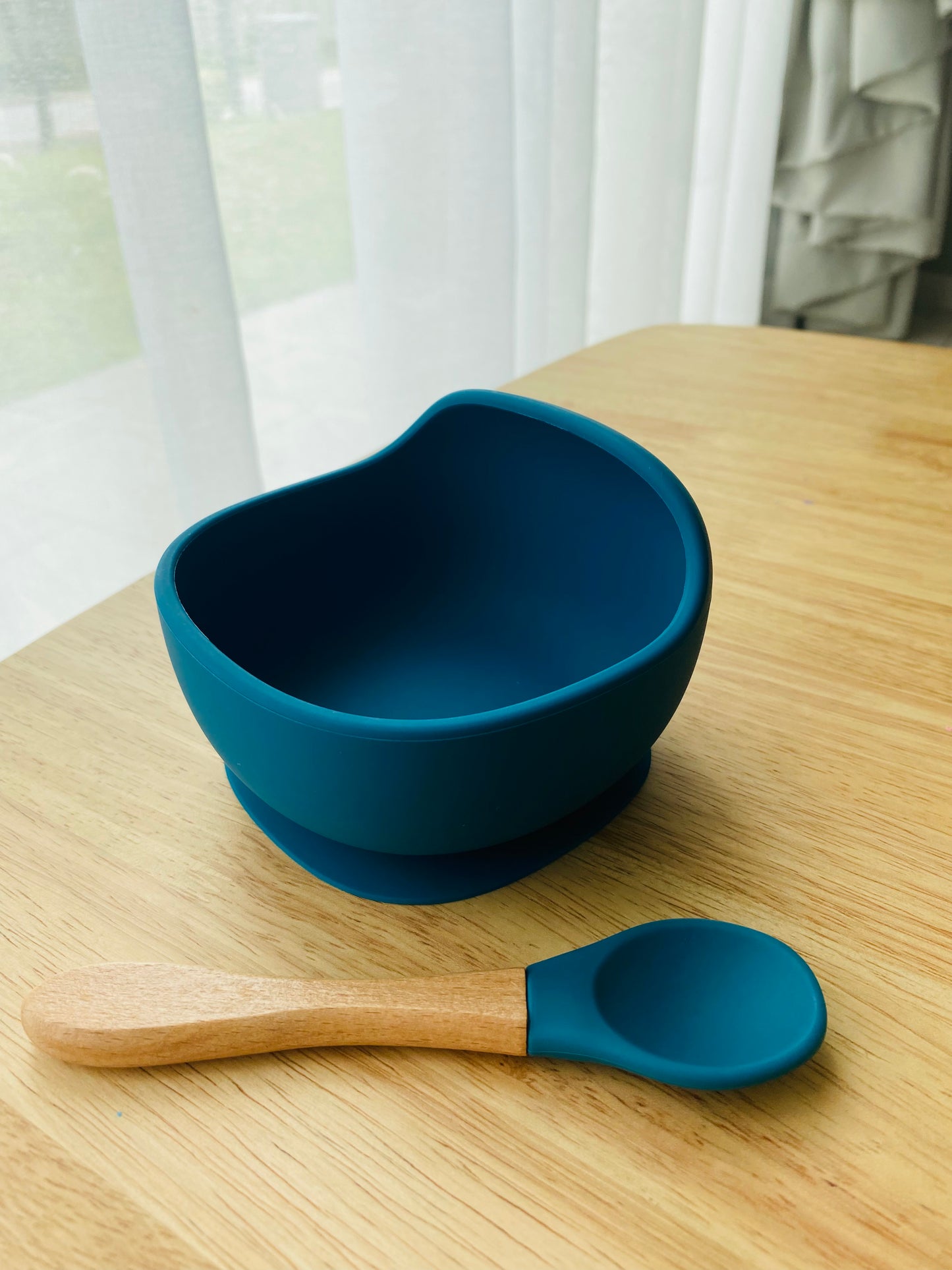 Food bowl 🥣 with matching spoon! 🔆 - Blue